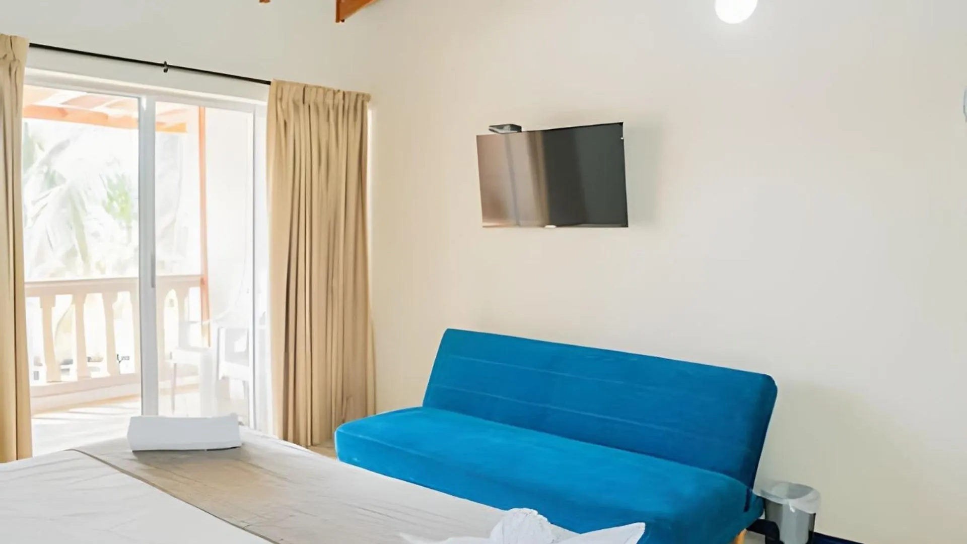 Playa Palmeras Beach Resort Cartagena Colombia