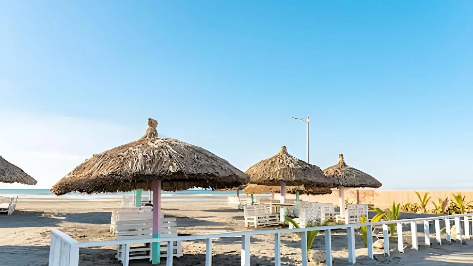 Playa Palmeras Beach Resort Cartagena 3*,