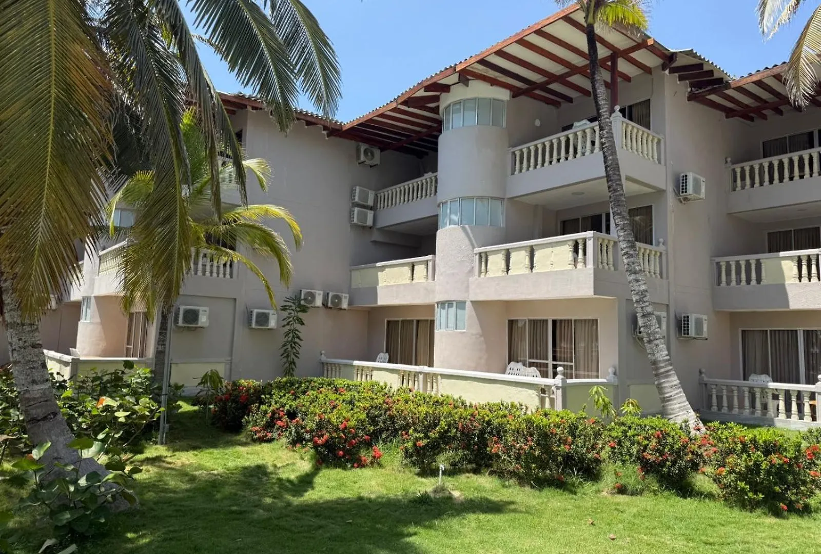 Playa Palmeras Beach Resort Cartagena 3*,
