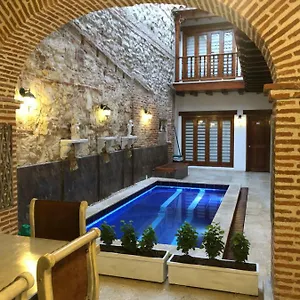 Hotel Akel House